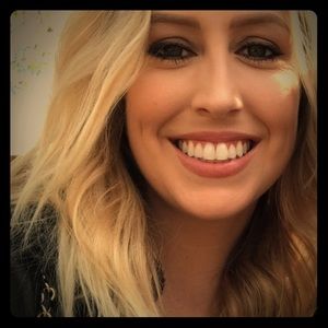 Meet your Posher, Jena